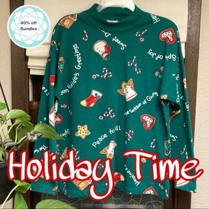 👛 Christmas mock turtle neck by Holiday Time. Hunter green festive print, small